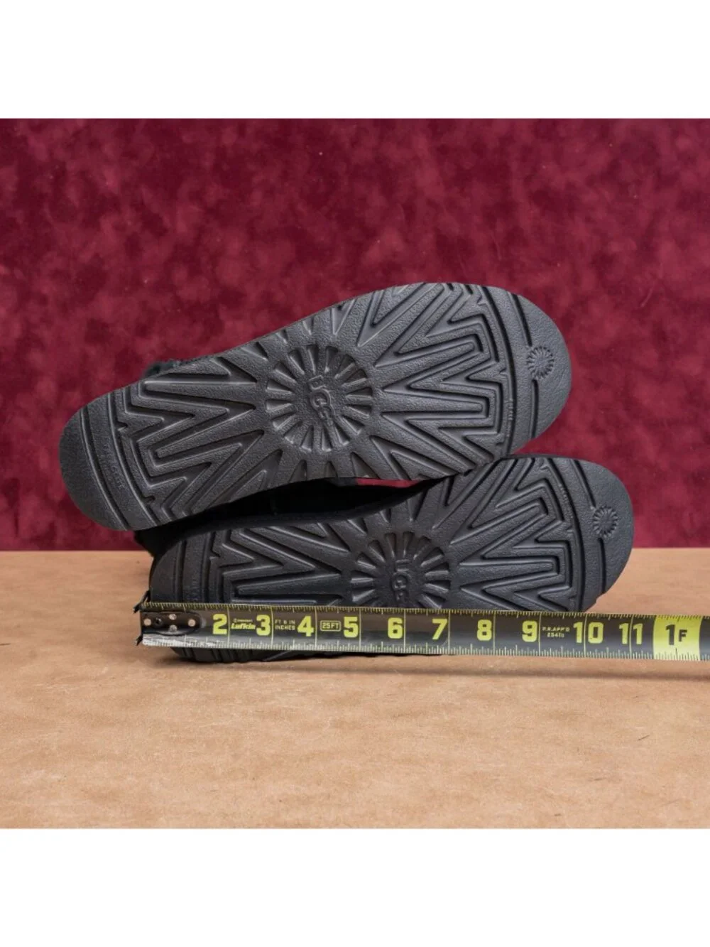 UGG Women D Link Chain Slip-on Black Nubuck Warm Comfortable Boots sz 11